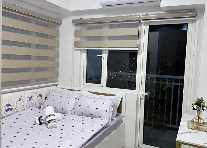 2 Bedroom Condotel Shore Pasay 4*